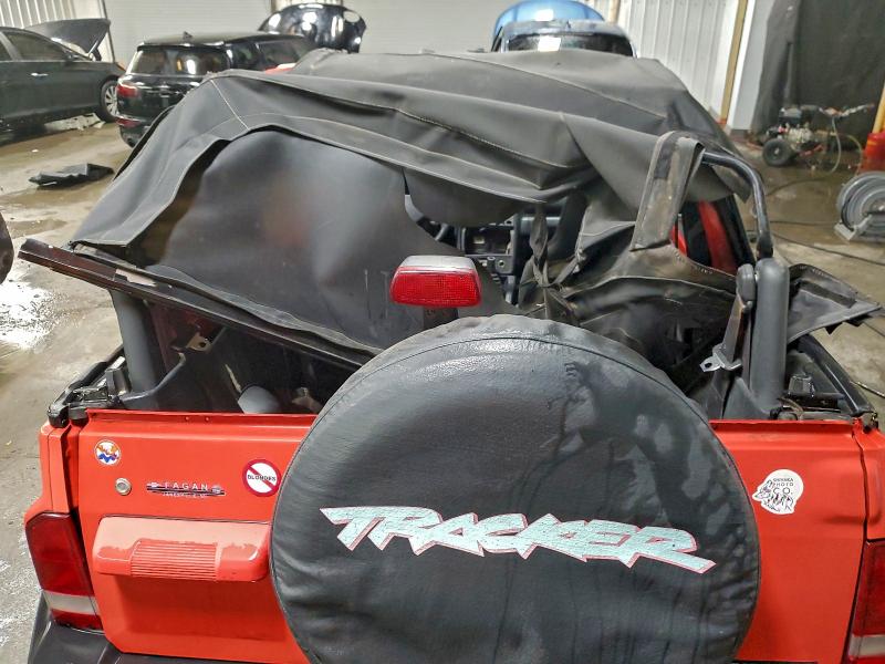 Photo 10 from auction – 1995 GEO TRACKER with VIN 2CNBE18U1S6925545