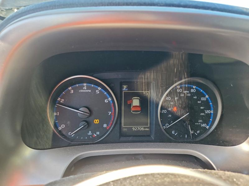 Photo 9 from auction – 2018 TOYOTA RAV4 LE with VIN JTMZFREV8JJ200098