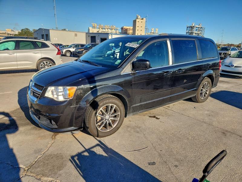 DODGE GRAND CARA 2017 with VIN 2C4RDGCG6HR696135 - Photo from auction