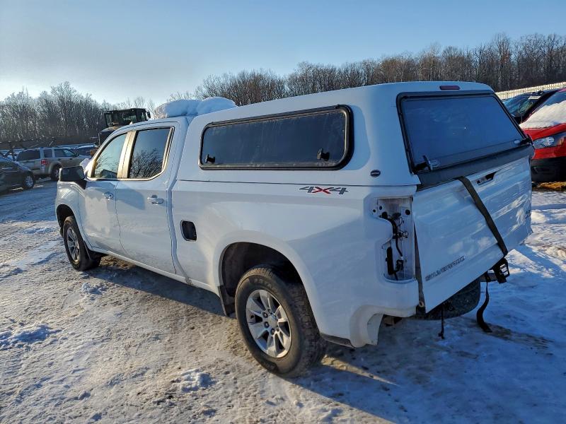 Photo 2 from auction – 2021 CHEVROLET SILVERADO with VIN 3GCUYDED2MG126553