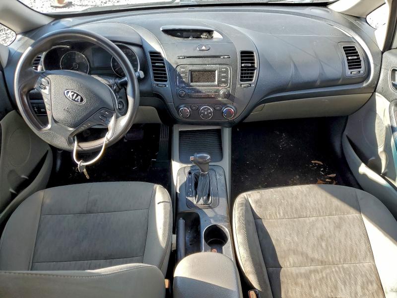 Photo 8 from auction – 2015 KIA FORTE LX with VIN KNAFK4A67F5325249