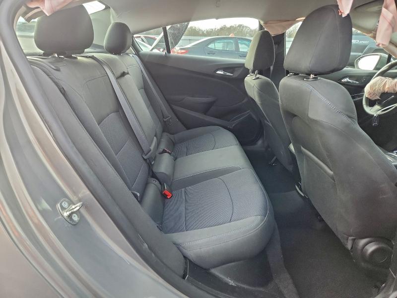 Photo 10 from auction – 2017 CHEVROLET CRUZE LT with VIN 3G1BE5SM7HS560019