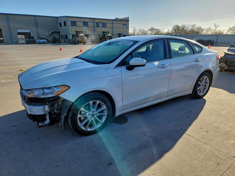 FORD FUSION SE 2020 with VIN 3FA6P0HD3LR132418 - Photo from auction