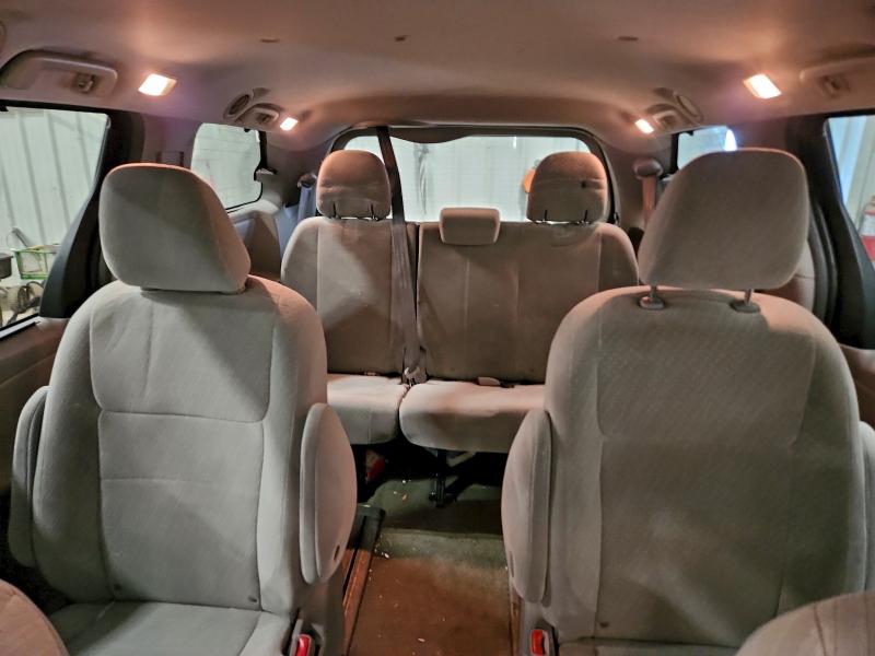 Photo 10 from auction – 2017 TOYOTA SIENNA LE with VIN 5TDJZ3DC7HS185298