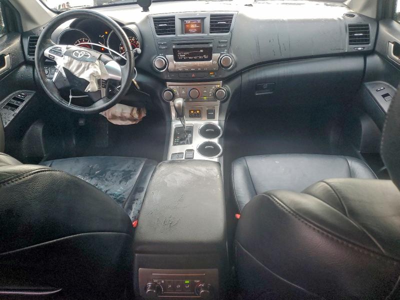 Photo 8 from auction – 2012 TOYOTA HIGHLANDER with VIN 5TDZA3EH2CS022958