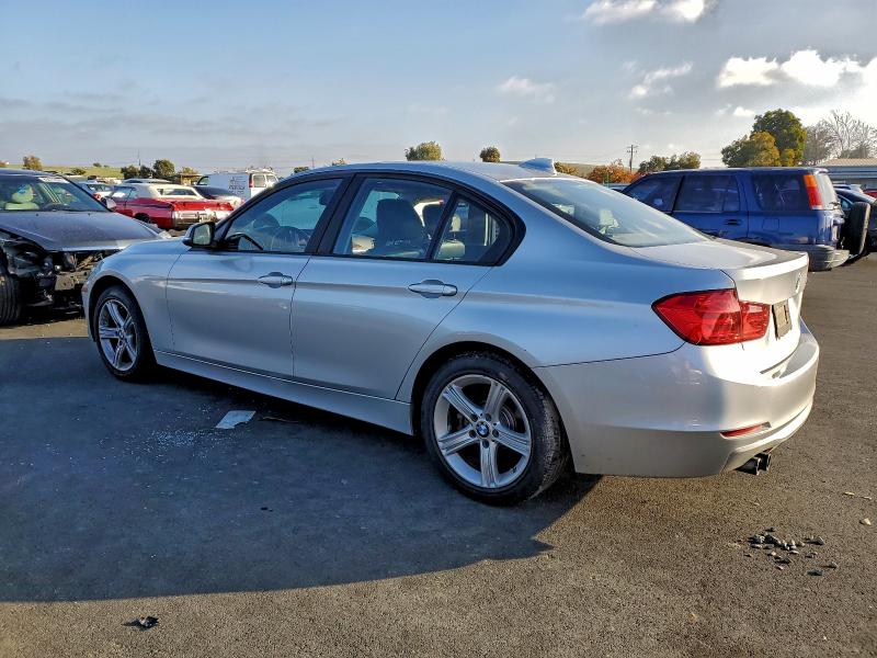Photo 2 from auction – 2013 BMW 328I with VIN WBA3C1C59DF438596