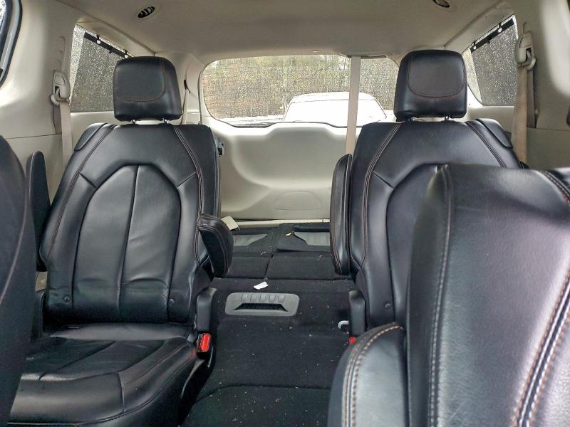 Photo 10 from auction – 2018 CHRYSLER PACIFICA T with VIN 2C4RC1BG9JR214166