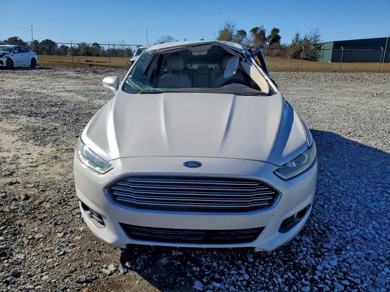 Photo 5 from auction – 2016 FORD FUSION SE with VIN 3FA6P0HD1GR363825