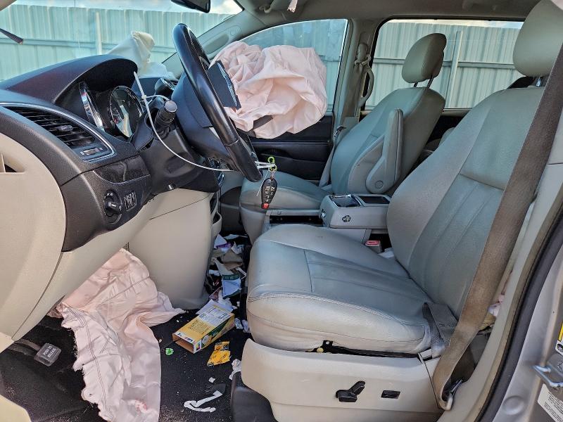 Photo 7 from auction – 2014 CHRYSLER TOWN & COU with VIN 2C4RC1BG6ER418333