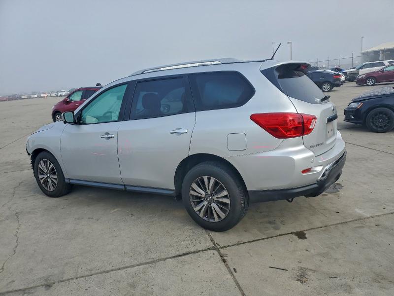 Photo 2 from auction – 2018 NISSAN PATHFINDER with VIN 5N1DR2MN6JC622249