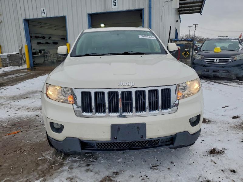 Photo 5 from auction – 2012 JEEP GRAND CHER with VIN 1C4RJFAG4CC189533