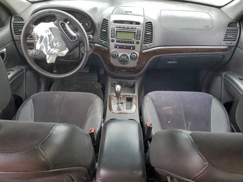 Photo 8 from auction – 2010 HYUNDAI SANTA FE S with VIN 5NMSH4AG7AH358525