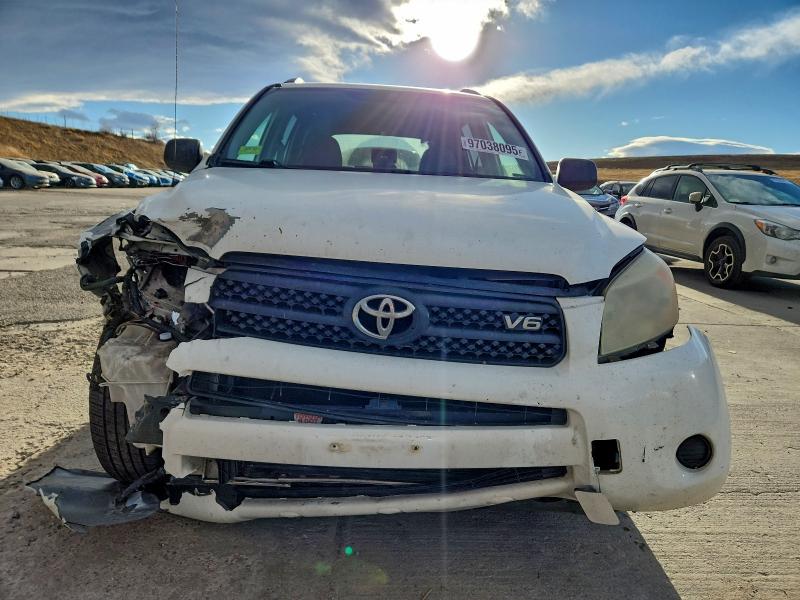 Photo 5 from auction – 2008 TOYOTA RAV4 with VIN JTMZK33V986011629