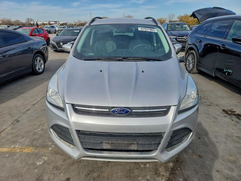 Photo 5 from auction – 2016 FORD ESCAPE SE with VIN 1FMCU0GX9GUC57418
