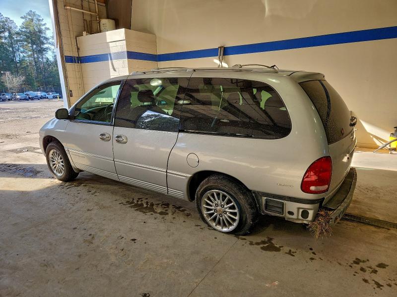 Photo 2 from auction – 2000 CHRYSLER TOWN & COU with VIN 1C4GP64L3YB667601