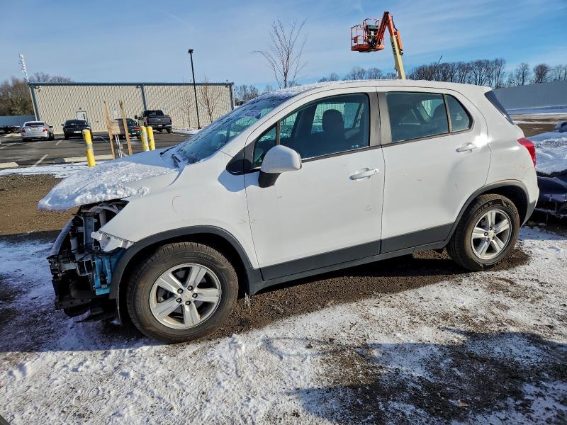 CHEVROLET TRAX LS 2020 with VIN KL7CJKSB2LB089886 - Photo from auction