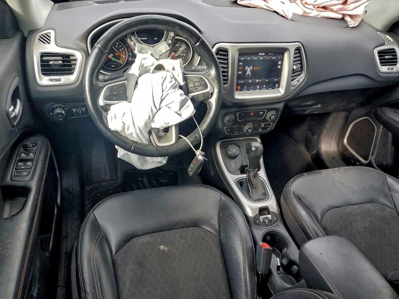 Photo 8 from auction – 2018 JEEP COMPASS with VIN 3C4NJDBBXJT161694