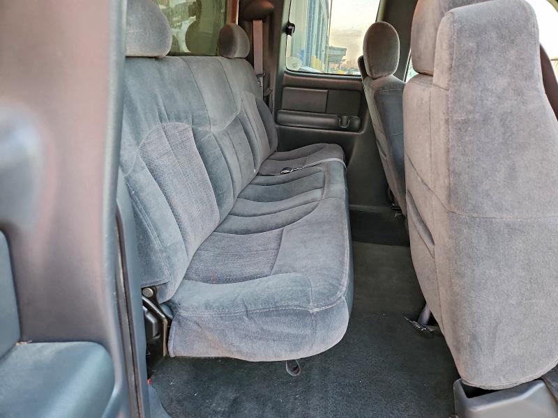 Photo 10 from auction – 2000 CHEVROLET SILVERADO with VIN 2GCEC19T2Y1119555