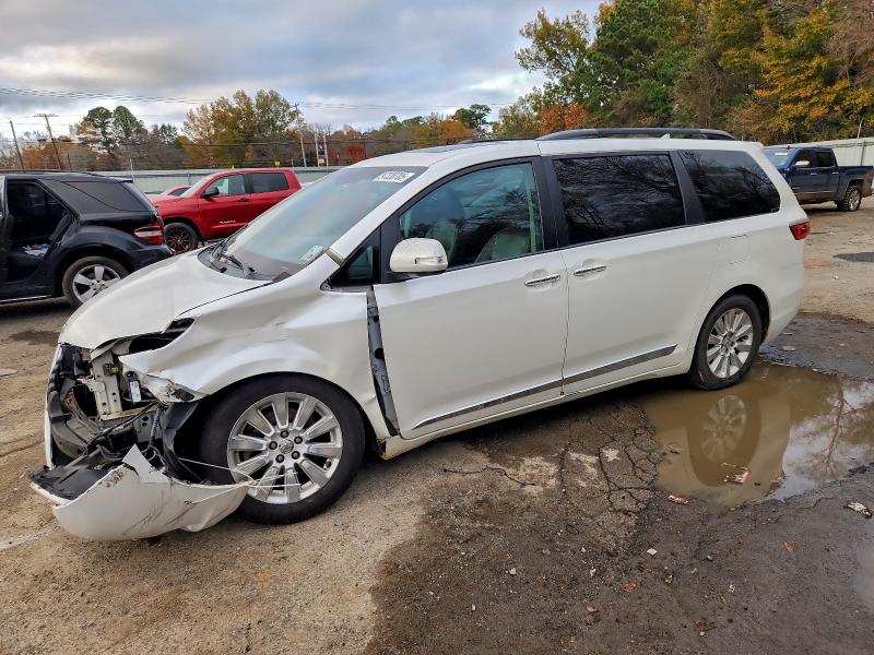 TOYOTA SIENNA XLE 2015 with VIN 5TDYK3DC3FS686463 - Photo from auction