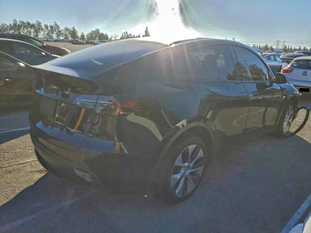 Photo 3 from auction – 2024 TESLA MODEL Y with VIN 7SAYGDEE5RA235891
