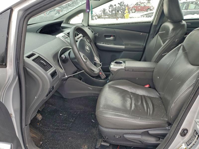 Photo 7 from auction – 2014 TOYOTA PRIUS V with VIN JTDZN3EU2E3337068