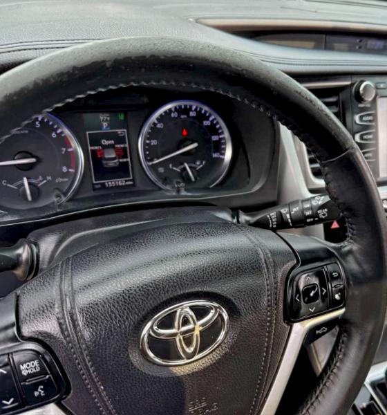Photo 8 from auction – 2014 TOYOTA HIGHLANDER with VIN 5TDDKRFH6ES048832