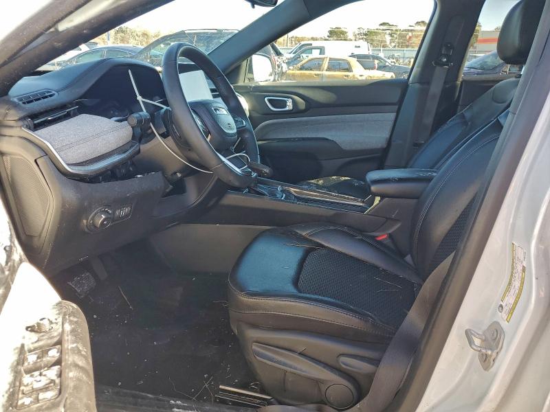 Photo 7 from auction – 2023 JEEP COMPASS LA with VIN 3C4NJDBN9PT561703