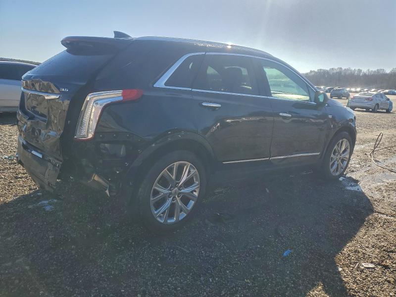 Photo 3 from auction – 2017 CADILLAC XT5 with VIN 1GYKNBRS5HZ217054