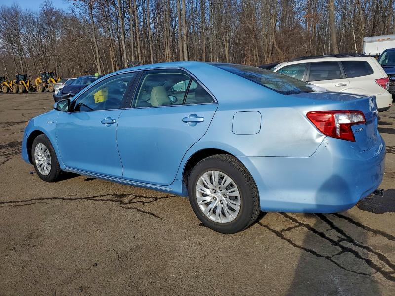 Photo 2 from auction – 2012 TOYOTA CAMRY HYBR with VIN 4T1BD1FK3CU026046