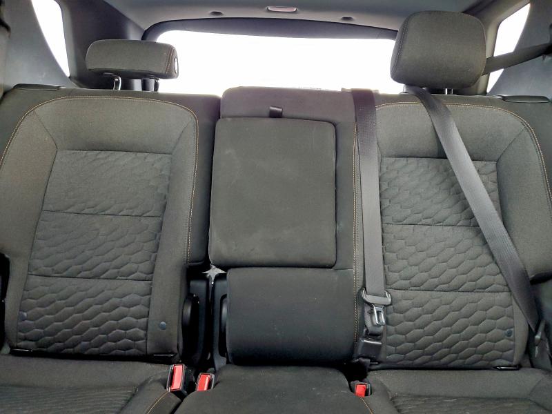 Photo 10 from auction – 2019 CHEVROLET EQUINOX LT with VIN 3GNAXJEVXKS637569