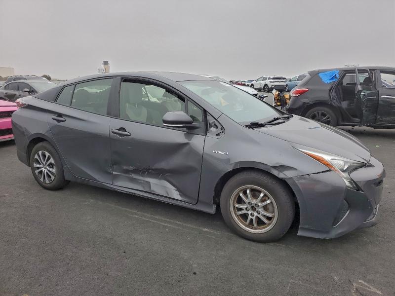 Photo 4 from auction – 2017 TOYOTA PRIUS with VIN JTDKBRFU0H3043846