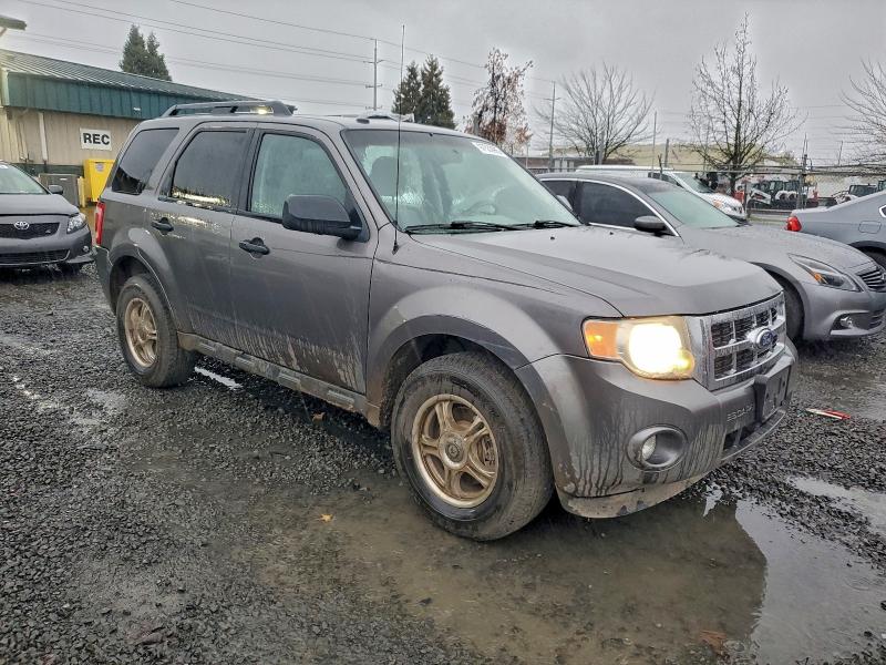 Photo 4 from auction – 2010 FORD ESCAPE XLT with VIN 1FMCU9DG7AKB78857