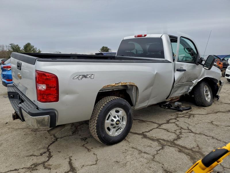 Photo 3 from auction – 2011 CHEVROLET SILVERADO with VIN 1GC0KXCG3BF111850