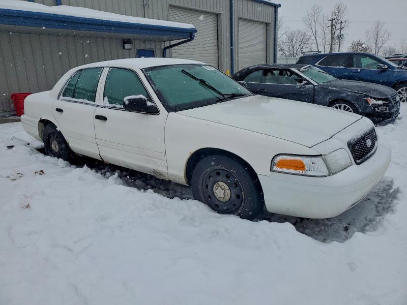 Photo 4 from auction – 2011 FORD CROWN VICT with VIN 2FABP7BVXBX106987