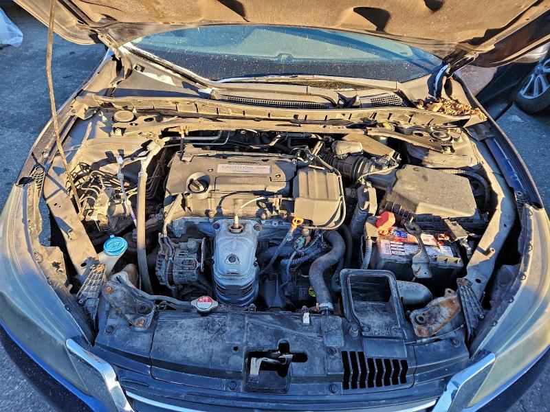 Photo 11 from auction – 2015 HONDA ACCORD EXL with VIN 1HGCR2F83FA242880
