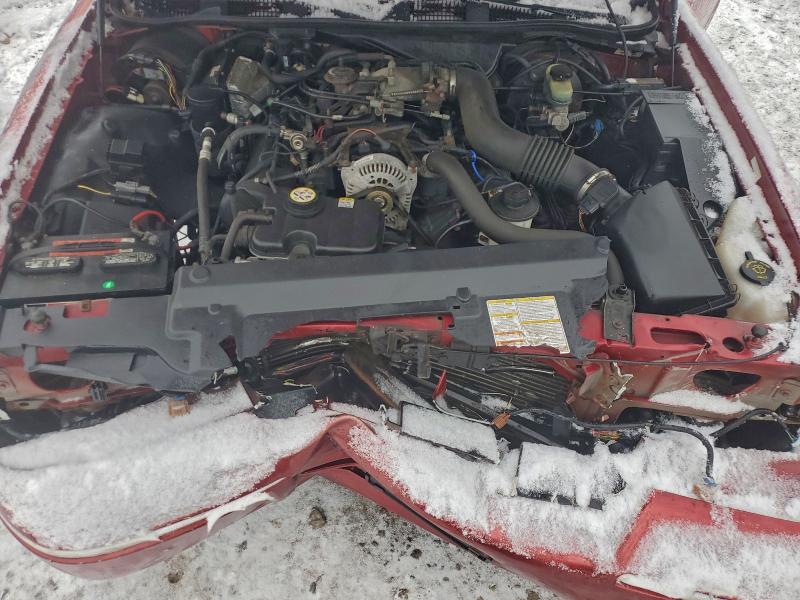 Photo 11 from auction – 2001 MERCURY GRAND MARQ with VIN 2MEFM75W81X672815