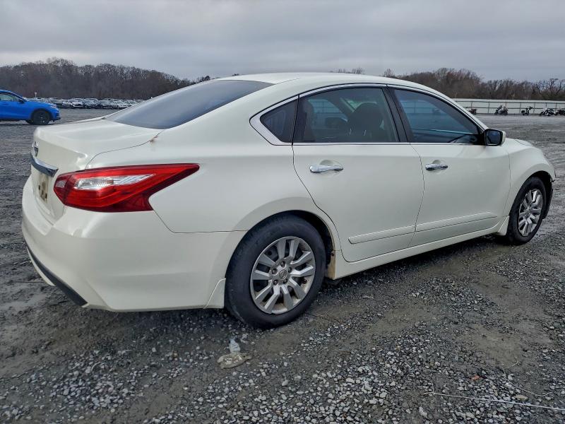 Photo 3 from auction – 2016 NISSAN ALTIMA 2.5 with VIN 1N4AL3AP3GC217257