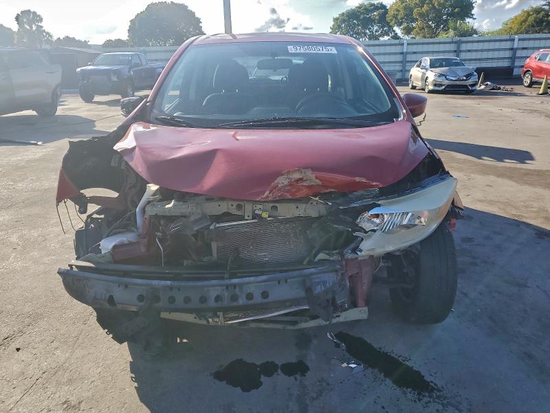 Photo 5 from auction – 2015 NISSAN VERSA NOTE with VIN 3N1CE2CP2FL395333