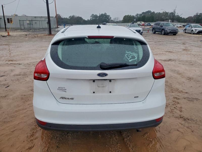 Photo 6 from auction – 2015 FORD FOCUS SE with VIN 1FADP3K29FL204631