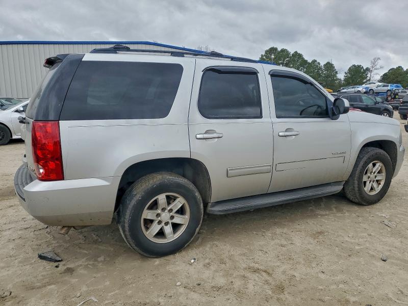 Photo 3 from auction – 2011 GMC YUKON SLE with VIN 1GKS1AE08BR268513