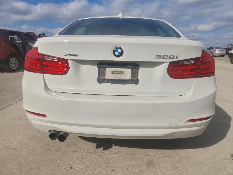 Photo 6 from auction – 2015 BMW 328 XI with VIN WBA3B3C50FF548972