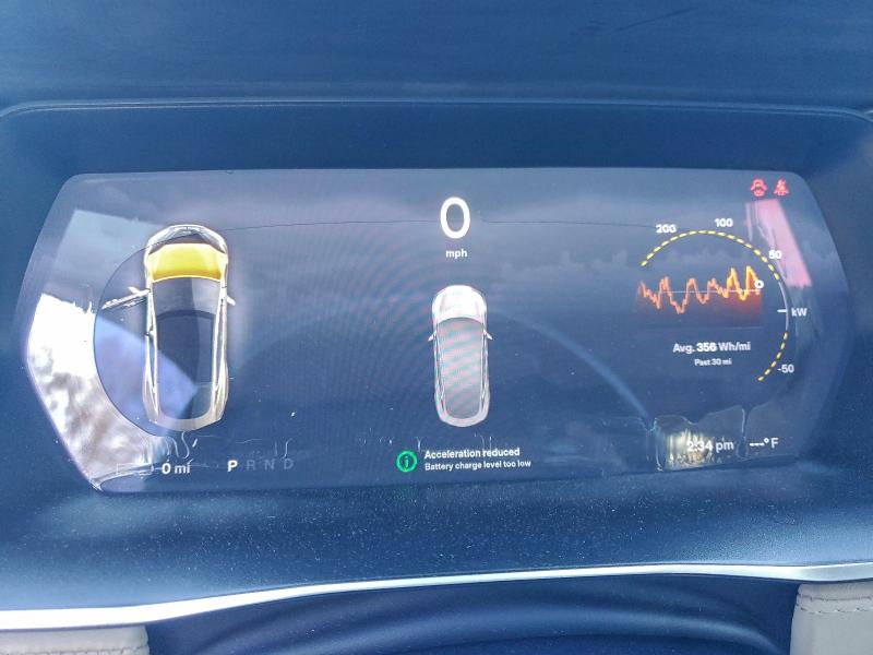 Photo 9 from auction – 2016 TESLA MODEL S with VIN 5YJSA1E28GF168129