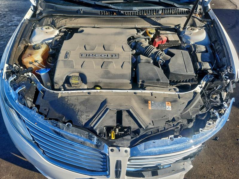 Photo 11 from auction – 2013 LINCOLN MKZ with VIN 3LN6L2GK5DR820841