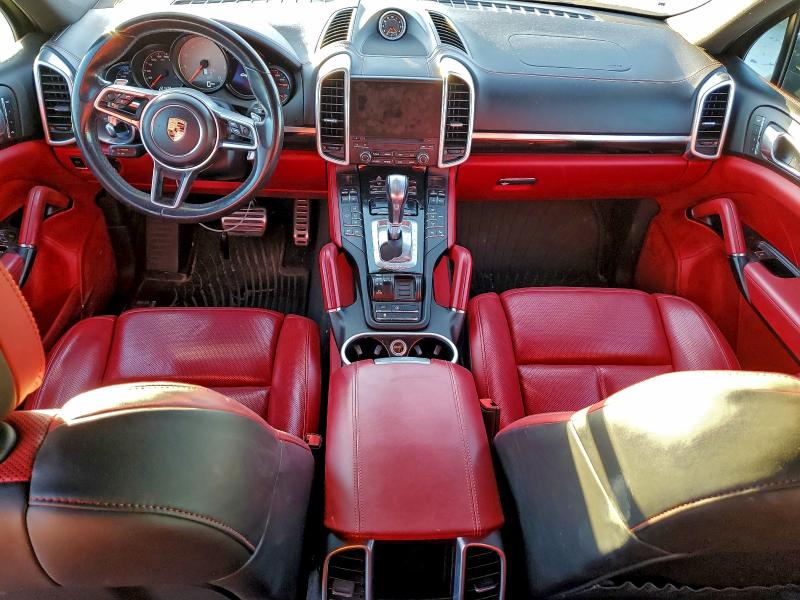 Photo 8 from auction – 2017 PORSCHE CAYENNE S with VIN WP1AB2A23HLA53195