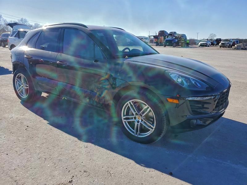 Photo 4 from auction – 2017 PORSCHE MACAN with VIN WP1AB2A55HLB10068