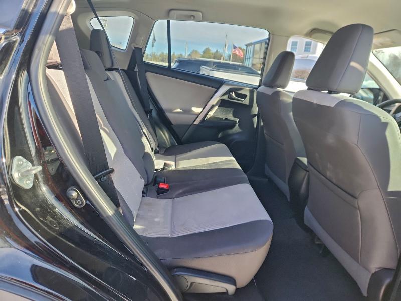 Photo 11 from auction – 2015 TOYOTA RAV4 LE with VIN 2T3BFREV0FW390585