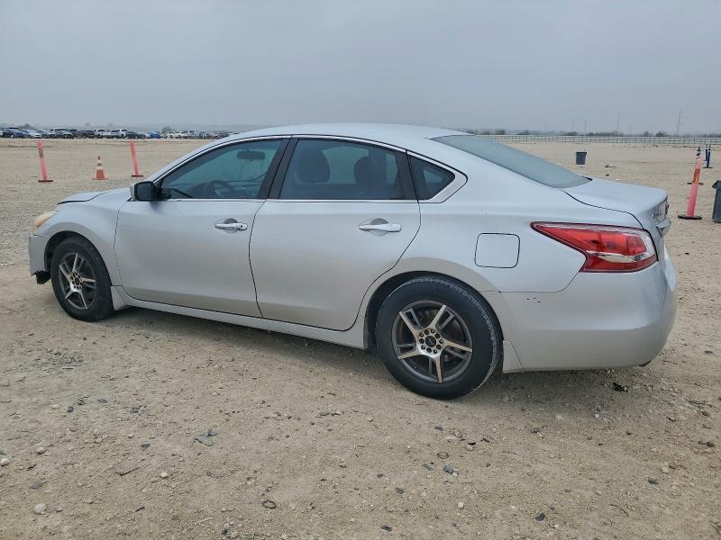 Photo 2 from auction – 2013 NISSAN ALTIMA 2.5 with VIN 1N4AL3AP8DN587636