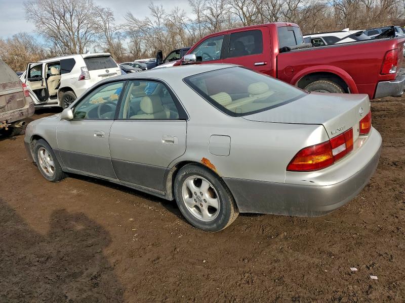 Photo 2 from auction – 1998 LEXUS ES 300 with VIN JT8BF28G8W5034220
