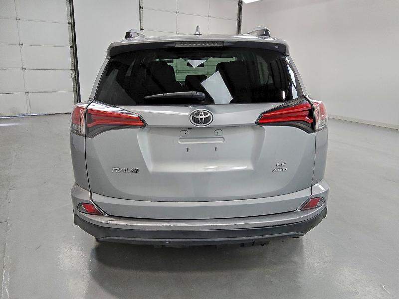 Photo 6 from auction – 2017 TOYOTA RAV4 LE with VIN 2T3BFREV5HW694370