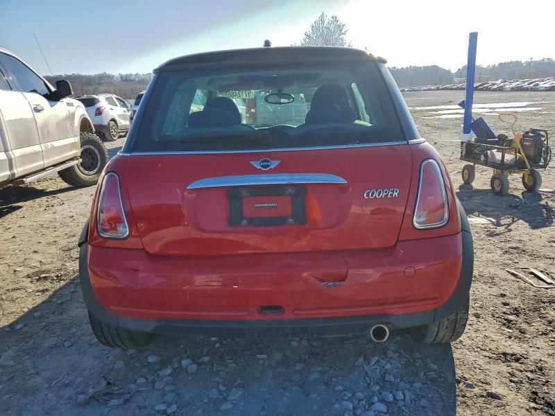 Photo 6 from auction – 2006 MINI COOPER with VIN WMWRC33536TK17571